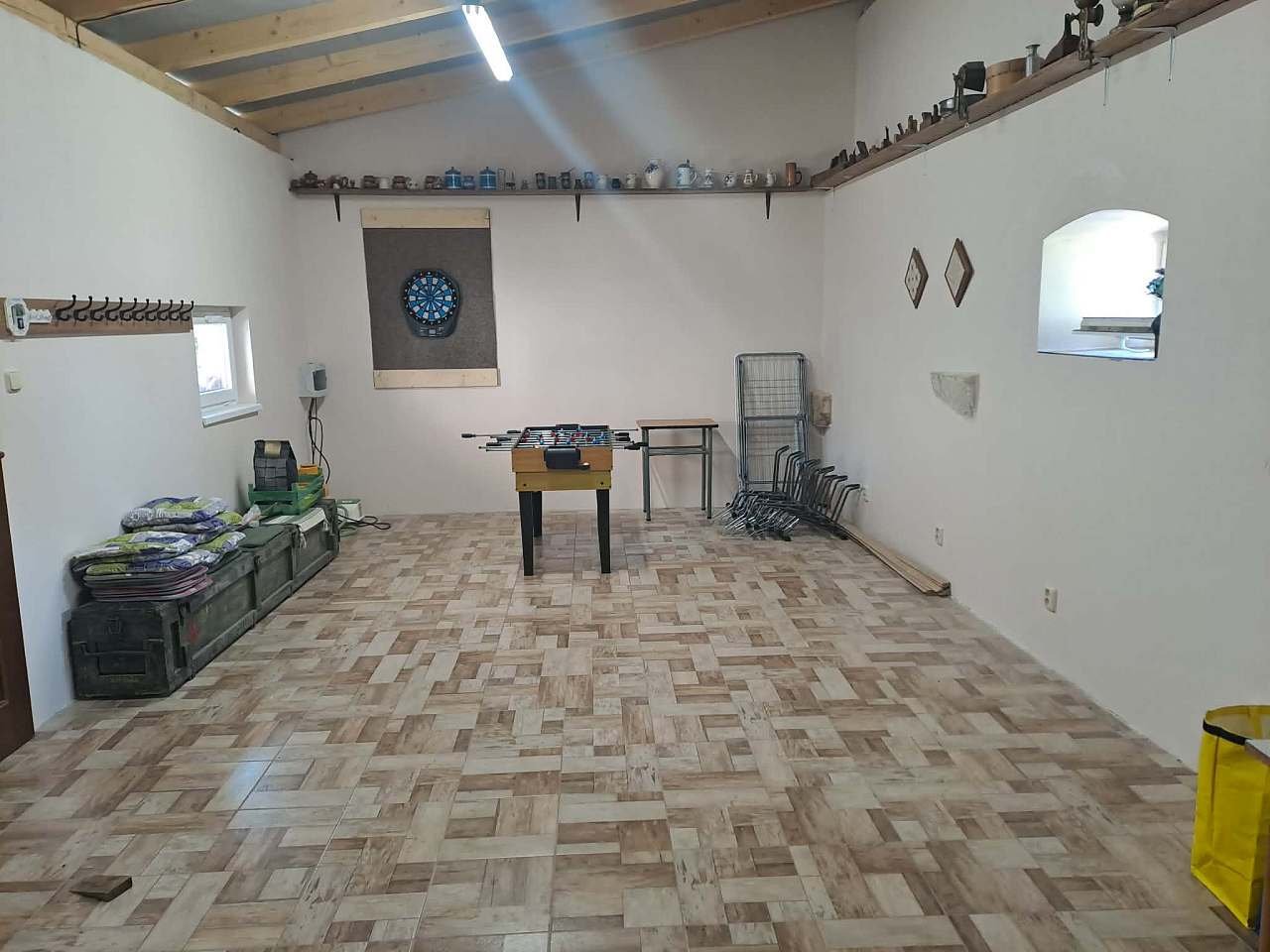 mistnost-na-uskladneni-kol-a-dalsiho-vyziti-kdyz-prsi-a92f-4517-1142840